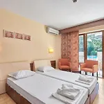 Onegin & Thermal Zone Апартхотел 3*